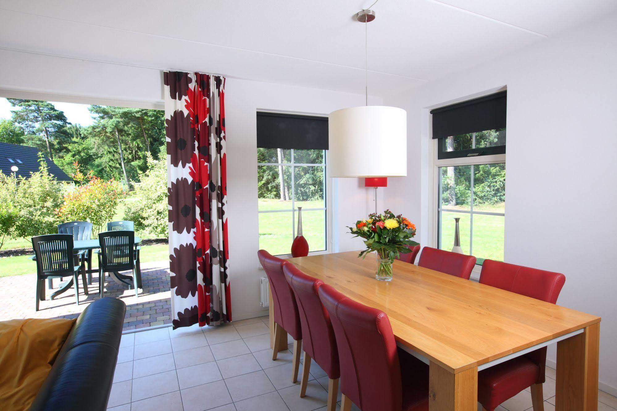 Roompot Landgoed Het Grote Zand Hooghalen Exteriör bild
