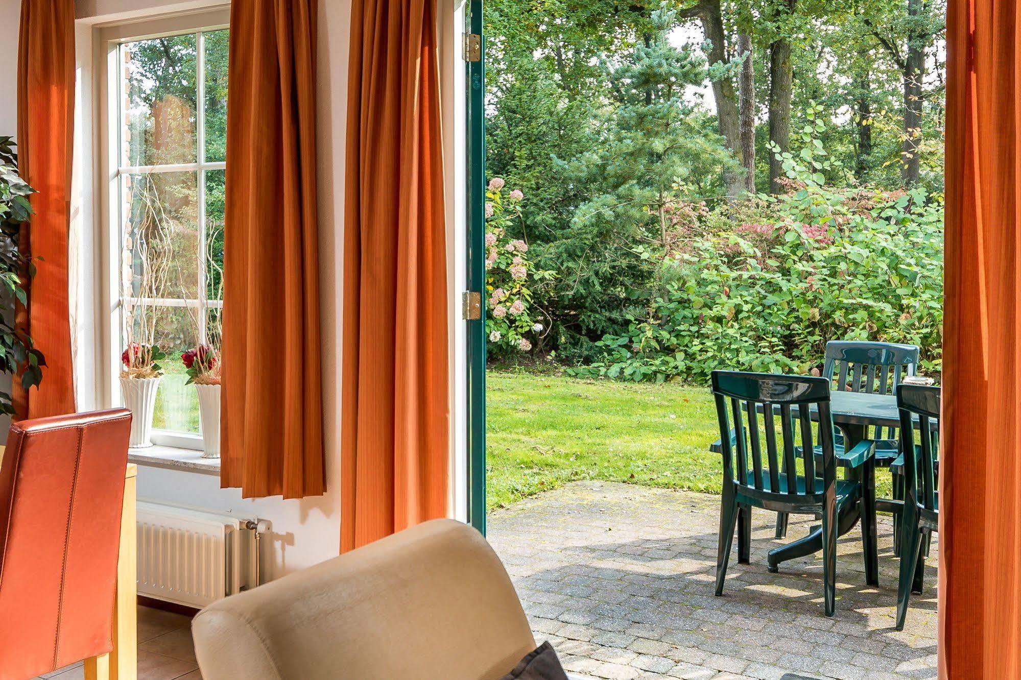 Roompot Landgoed Het Grote Zand Hooghalen Exteriör bild